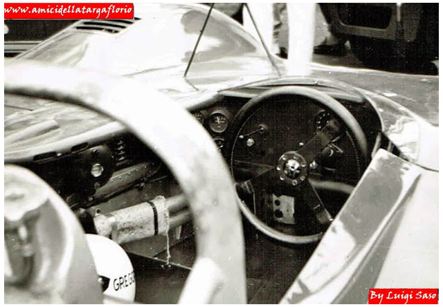 14 Alfa Romeo 33.3 M.Gregory - T.Hezemans c - Box prove (11).jpg